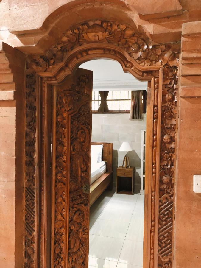 Darma Yogi House Hotel Ubud Exterior foto