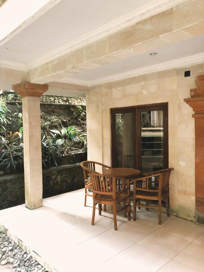Darma Yogi House Hotel Ubud Exterior foto