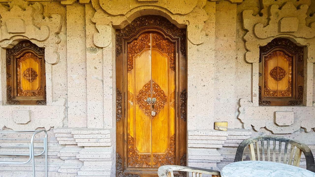 Darma Yogi House Hotel Ubud Exterior foto